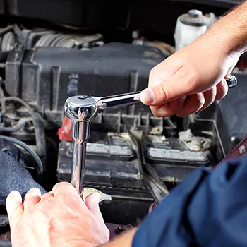 Engines & Transmissions in Freeland, MI